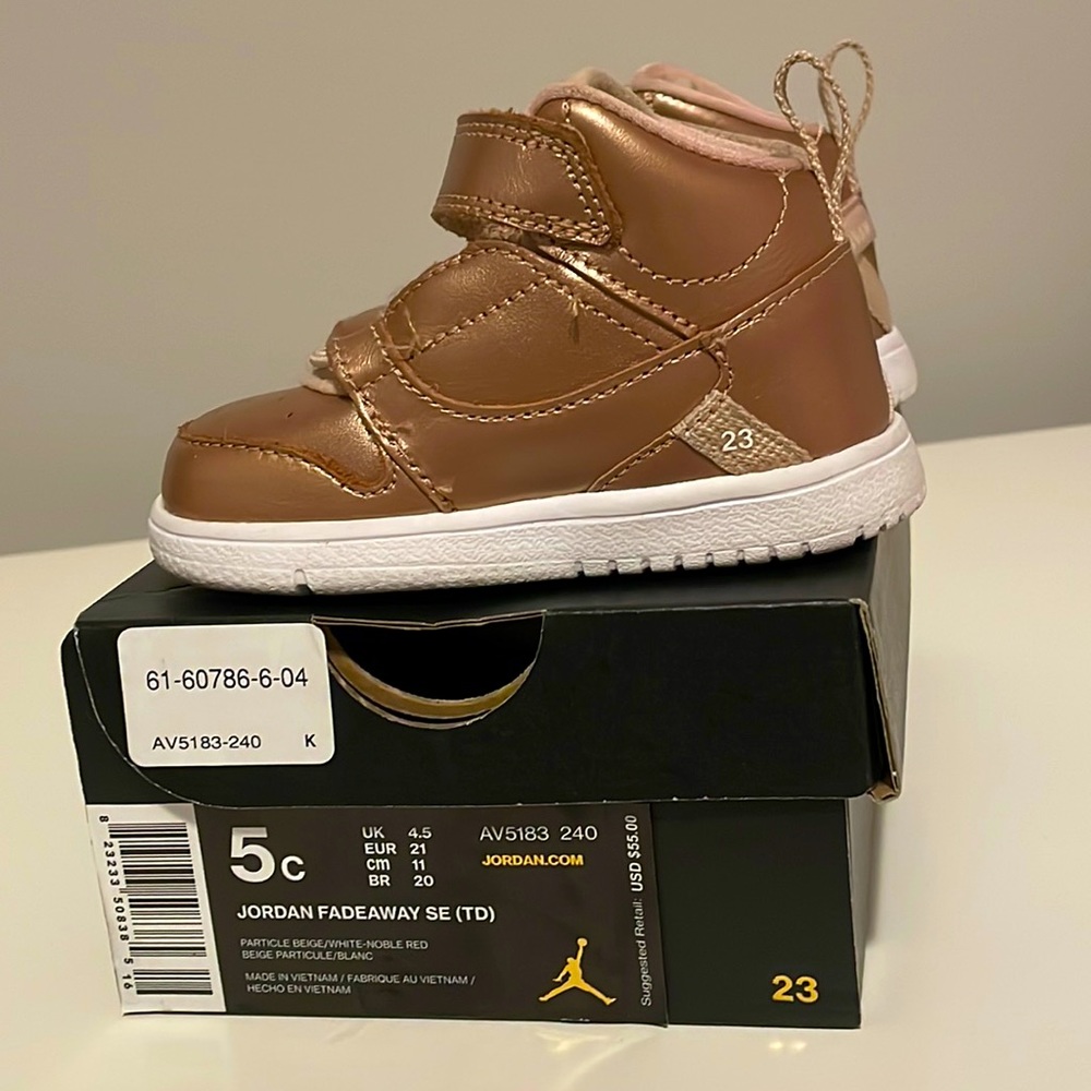 Jordan Fadeaway SE 5c